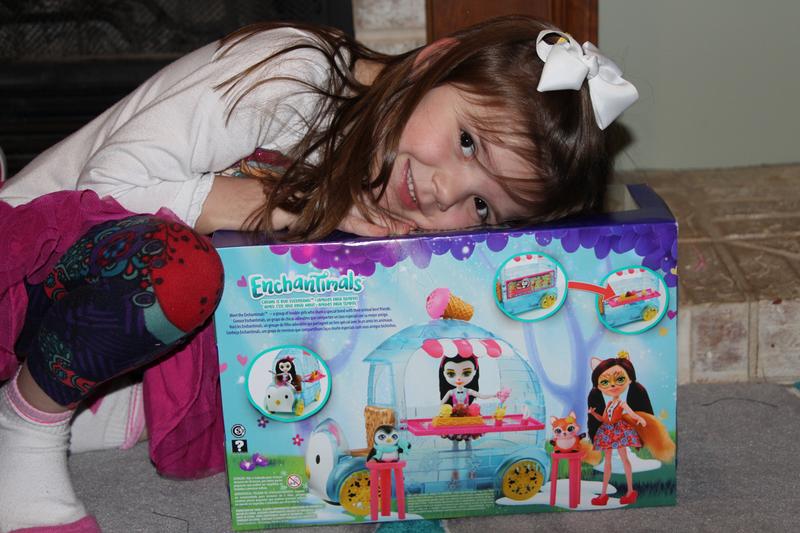 enchantimals preena penguin doll playset