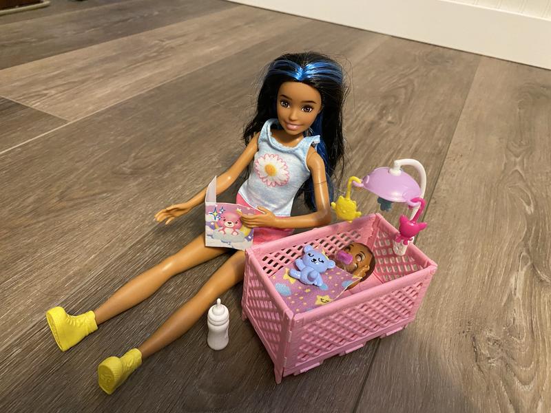 Barbie Skipper Babysitters Playset with Skipper Doll, Baby Doll with Sleepy  Eyes, Crib & Accessories