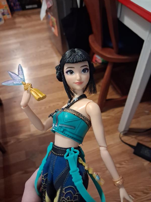 The doll is easy to pose in a variety of ways.