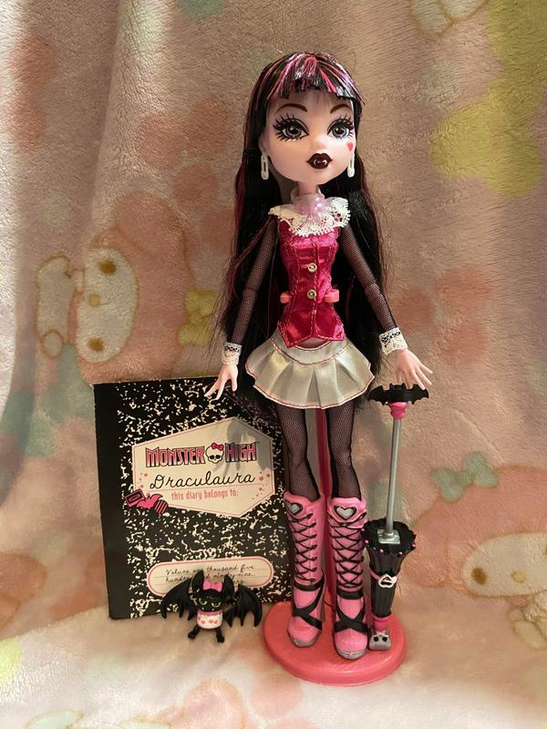 Monster High Draculaura Reproduction Doll with Doll Stand