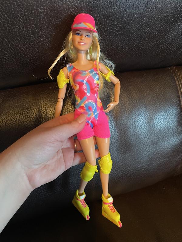 Barbie The Movie In-Line Skating Outfit Collectible Ken Doll with Visor,  Knee Pads & Inline Skates 