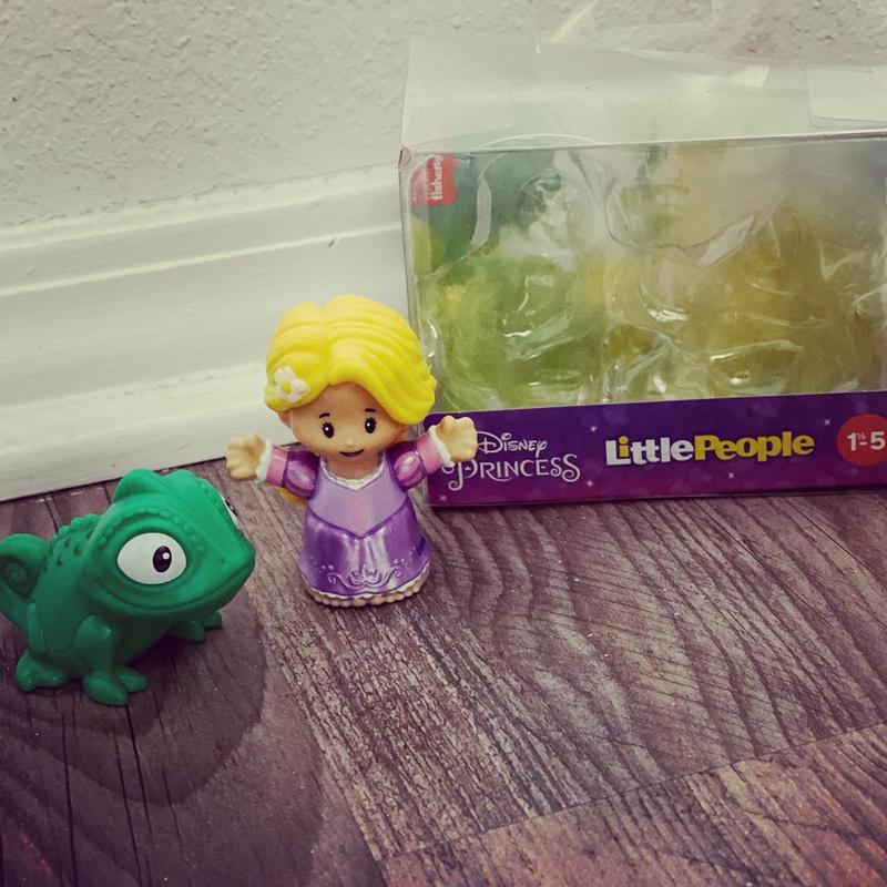 Little People Fisher-Price Princess Rapunzel and Pascal