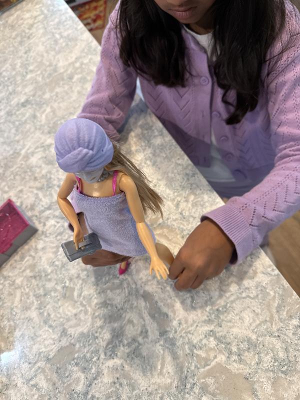 Dressing in the spa outfit