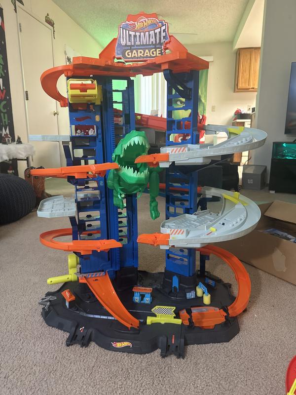 Hot Wheels City Ultimate Garage Playset at Toys R Us UK