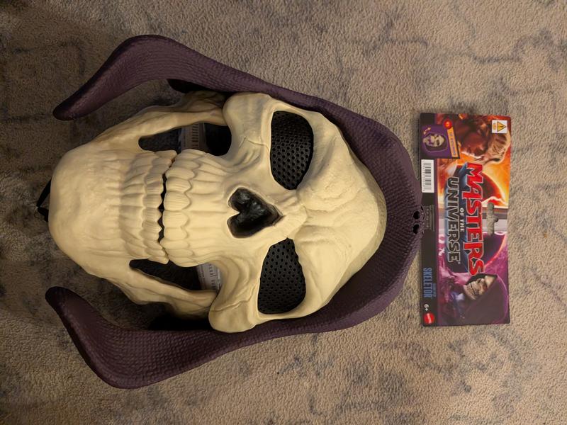 Mask after opening the box