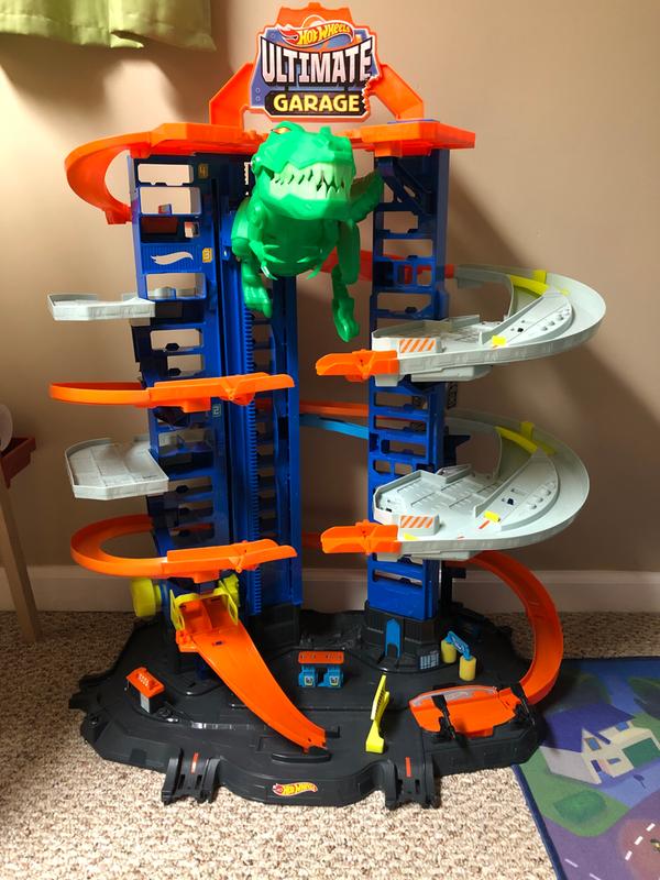 hot wheels ultimate dino city garage