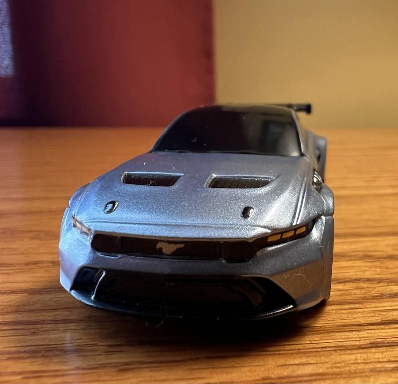 Front details are sharp and accurate