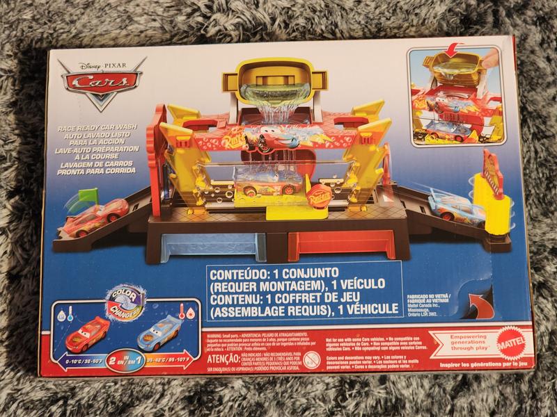 カーズ マテル RACE READY CAR WASH カラーチェンジャー Color Changers Race Ready Car Wash Playset [Includes