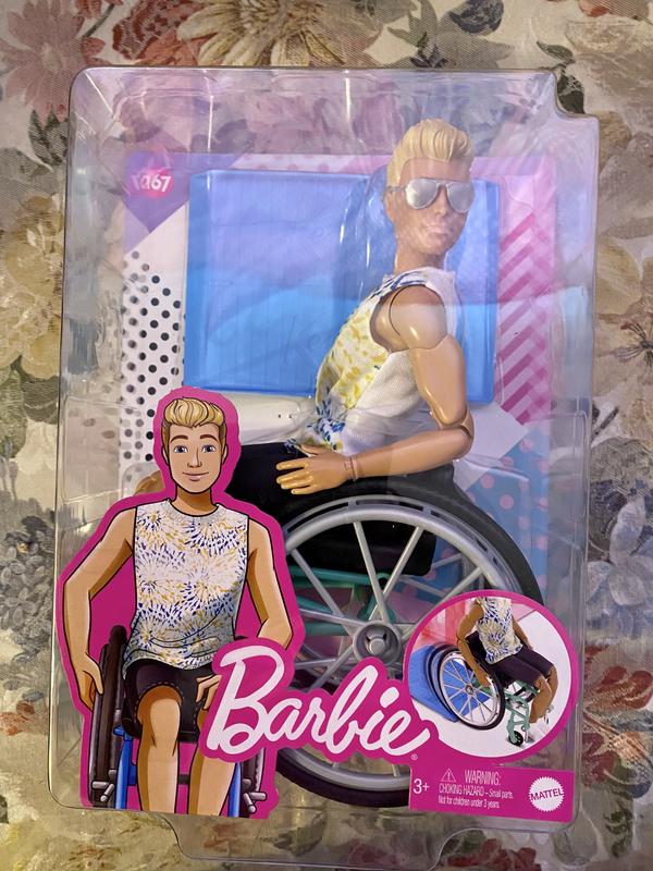 Barbie Ken Fashionistas avec fauteuil roulant