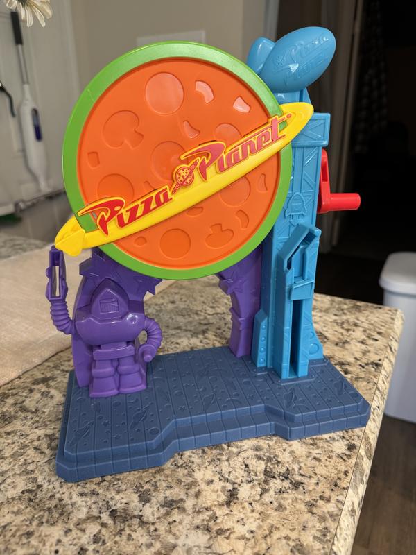 Customer carousel item 6.