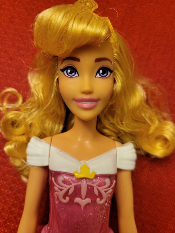 Disney Princess Toys, Aurora Fashion Doll and Accessories