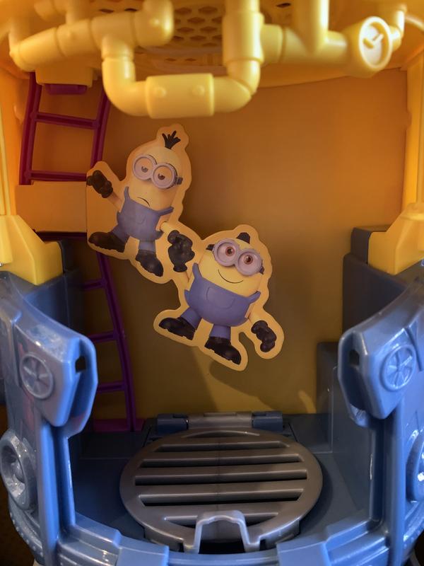 chest area that you can open and close