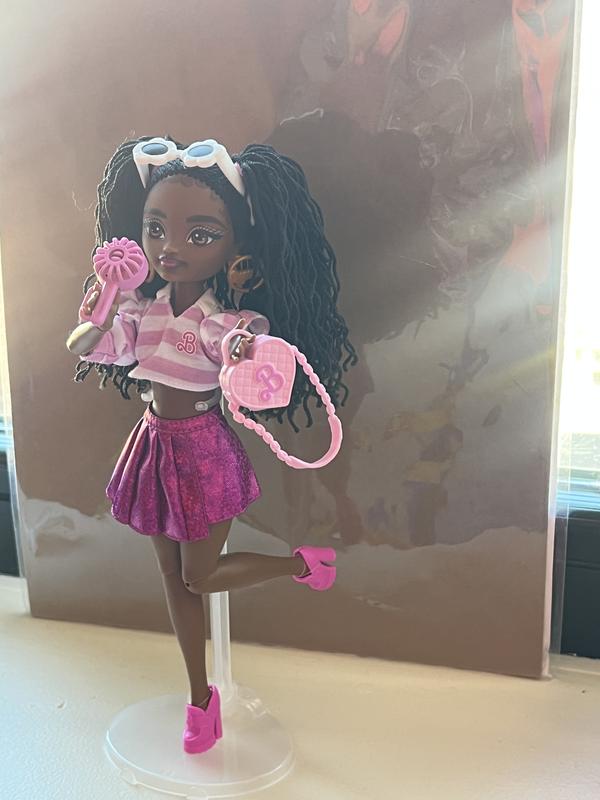 Very cute and stylish. Shoes are too bulky.. I like the pink tho.