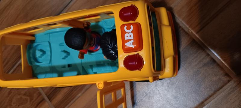 The bus may not have a roof but it allows your child to easily place and remove the figures riding the bus.