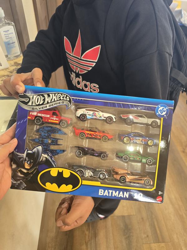 Customer photo for "​Great Variety for Batman and DC Fans!"