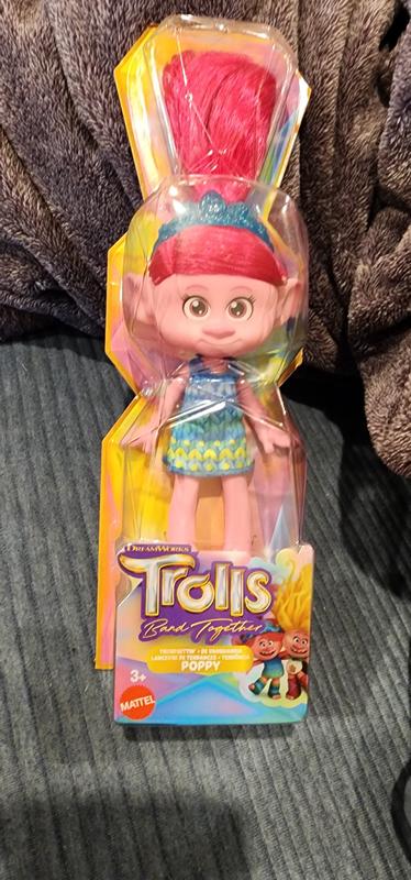 Trolls Band Together Trendsettin Queen Poppy Doll