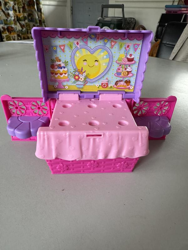 Customer carousel item 4.