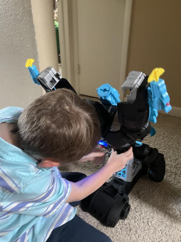 Easy to move and operate Batbot