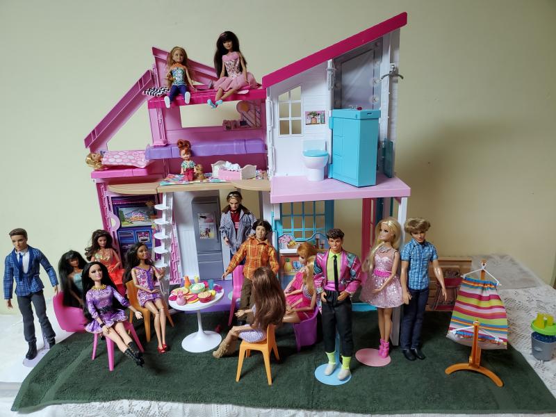 barbie doll house play set