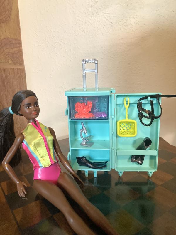 Barbie Dolls & Accessories, Marine Biologist Doll (Blonde) & Mobile Lab  Playset with 10+ Pieces, Case Opens for Storage & Travel, Ages 3+ 