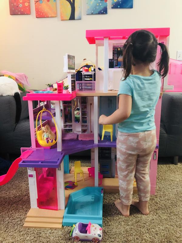 Barbie dreamhouse size online