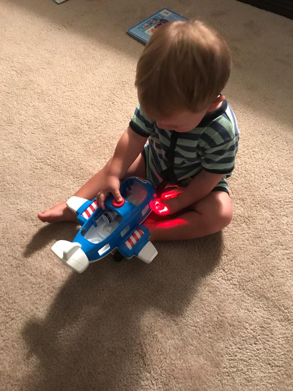 Loves the lights and sounds