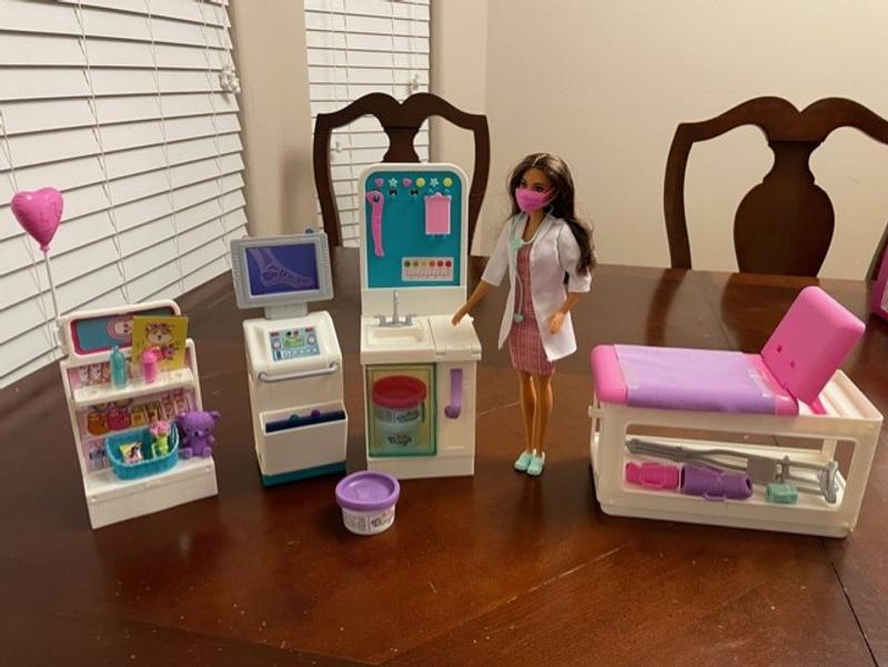 Barbie best sale medical centre