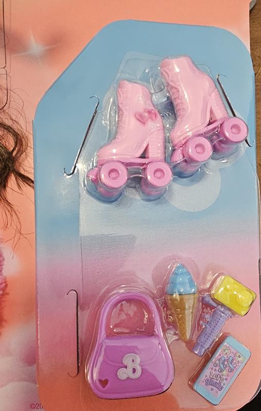 Great accessories and Roller Skates!