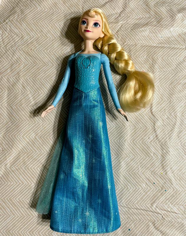 Disney Frozen 2 Singing Elsa Musical Fashion Doll, Includes Blue Dress 