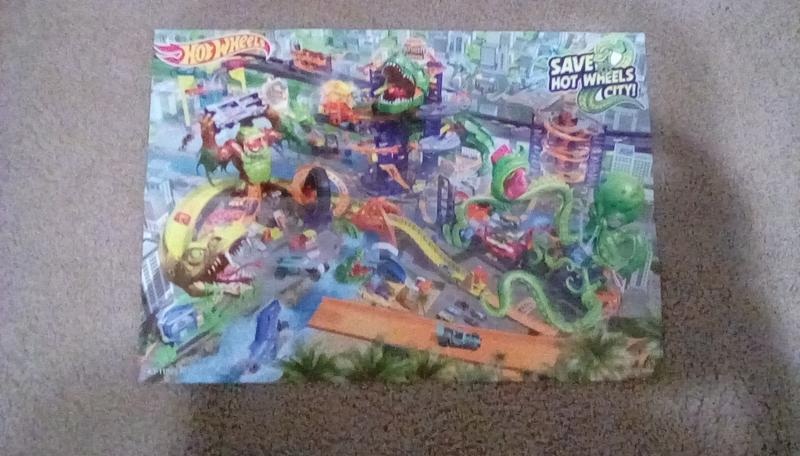 Hot Wheels City Ultimate Octo Car Wash Water Playset with Color