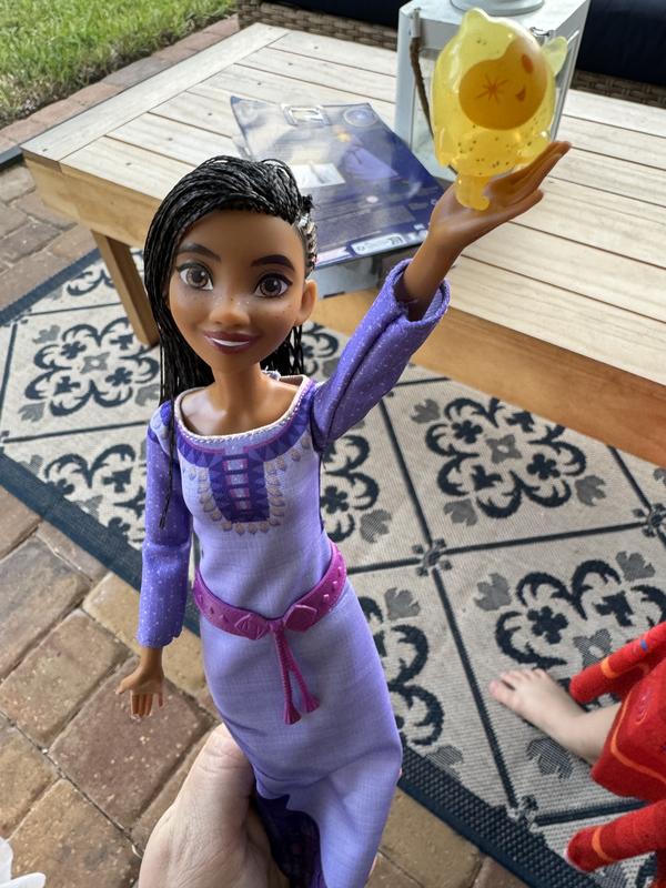 Disney Wish Singing Asha of Rosas Fashion Doll & Star Figure