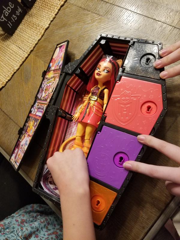 Poupée Toralei Stripe et son casier secret - Neon Frights - Monster High  Mattel : King Jouet, Barbie et poupées mannequin Mattel - Poupées Poupons