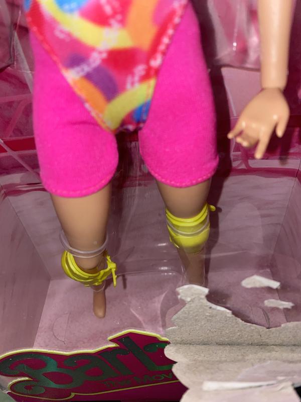 It's giving '90s Roller Blading Barbie and we LOVE it! 💖 Watch how @l