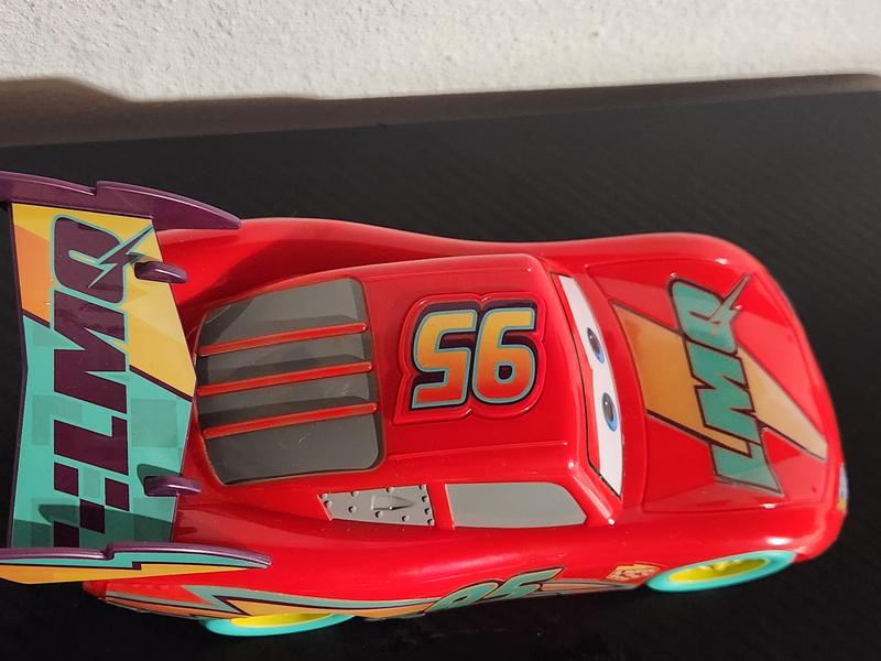 Customer photo for "Lightning mcqueen kachow"