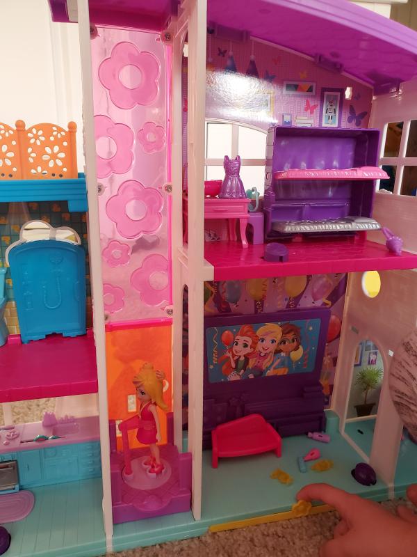 Polly Pocket Poppin' Party Pad Is a Transforming Playhouse! 
