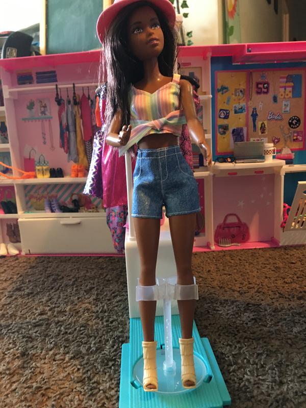 Le dressing deluxe de barbie multicolore Mattel