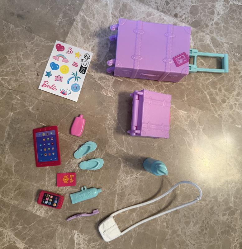 Customer photo for "Very cute Barbie and Travel set"