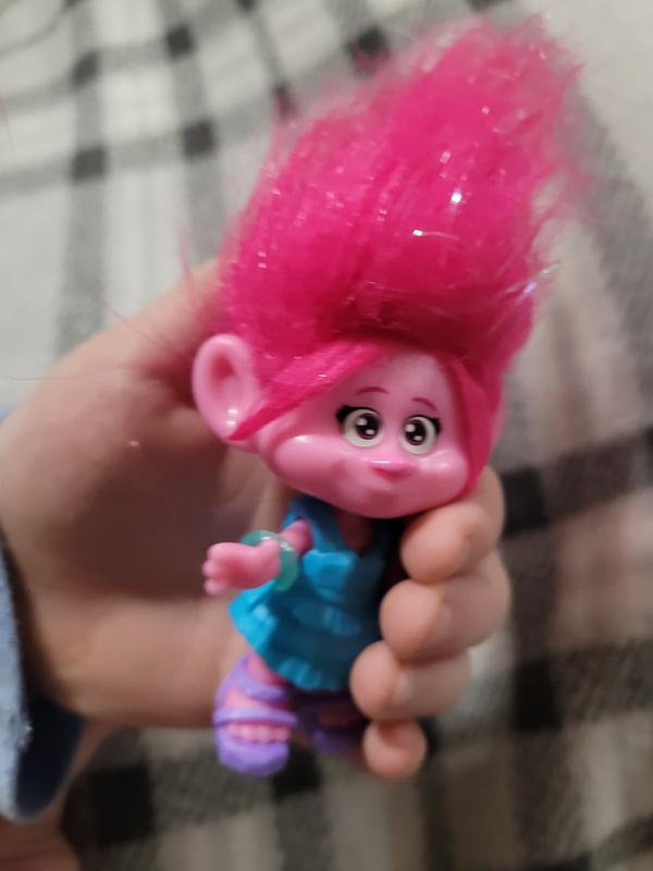 DreamWorks Trolls Hairageous Wardrobe Small Doll Playset