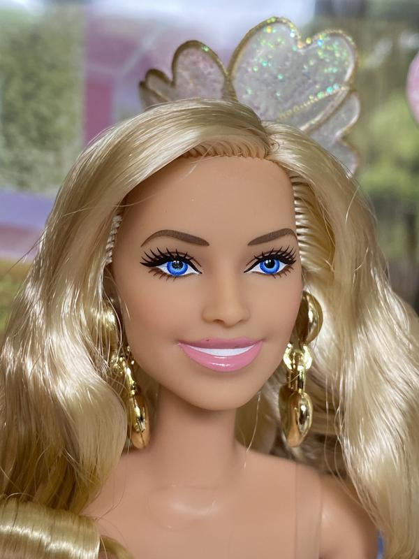 Barbie The Movie Collectible Doll, Margot Robbie as Barbie in Gold