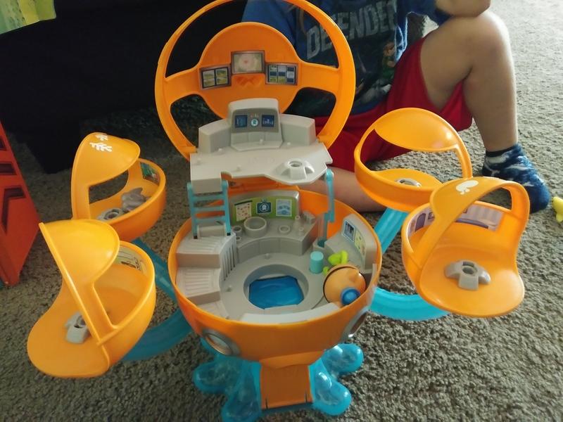 octopod shark adventure playset