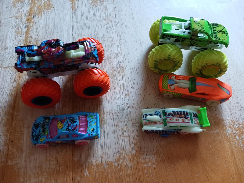 Customer photo for "fun cars and trucks that glow in the dark"