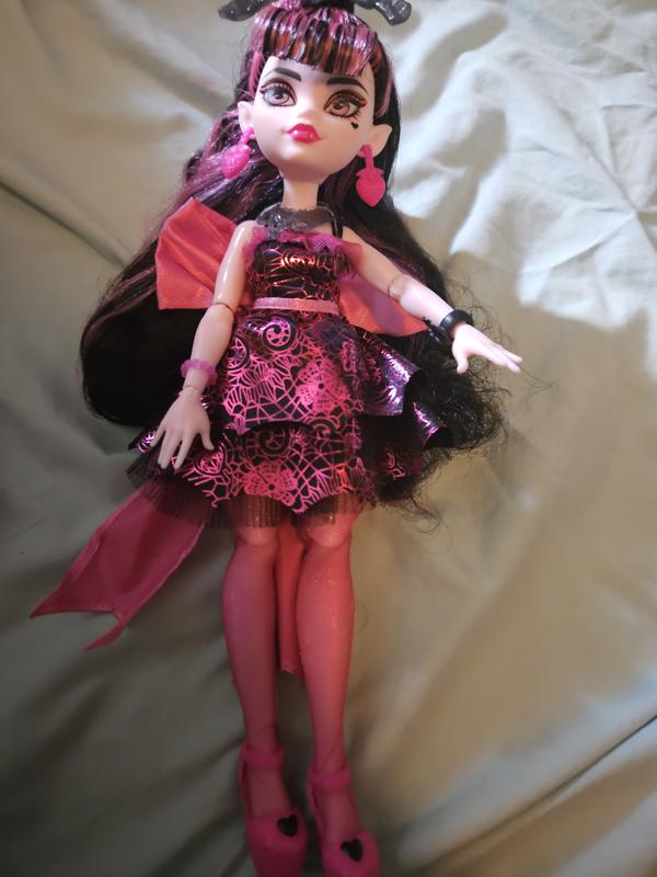 Monster High Draculaura Doll in Monster Ball Party Dress with Themed  Accessories Like Chocolate Fountain