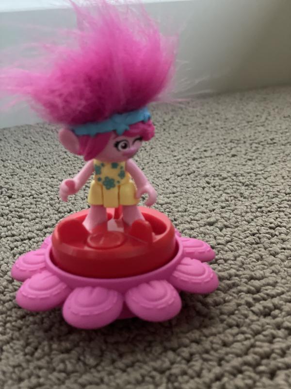 Imaginext Trolls Blind Bag Figure Set, Mystery Character with Accessory for Preschool Kids