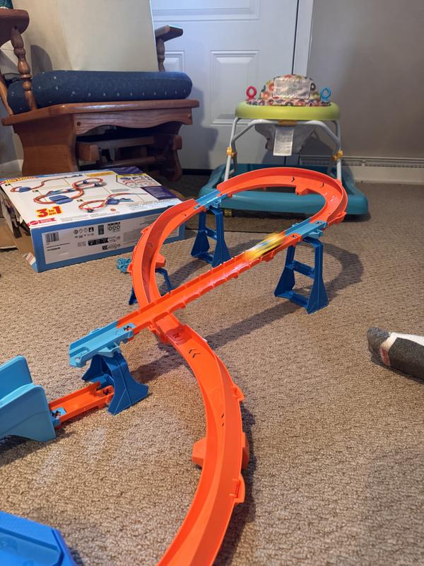Customer photo for "Great track to entertain kids"