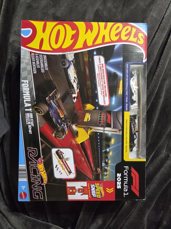 Customer photo for "Formula 1 Grid Start Set"