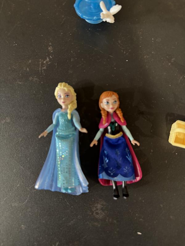 Customer carousel item 11.