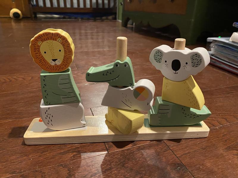 Interchange the pieces to create new animals & loads of giggles!