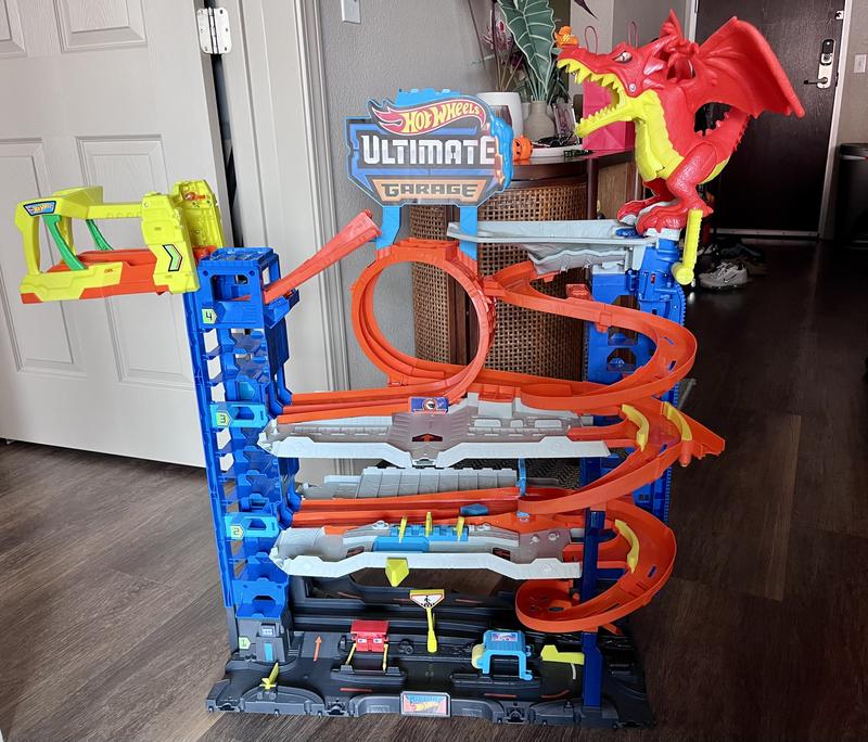 Hot Wheels City Ultimate Garage Playset with 2 Die-Cast Cars, Toy Storage  for 50+ Cars
