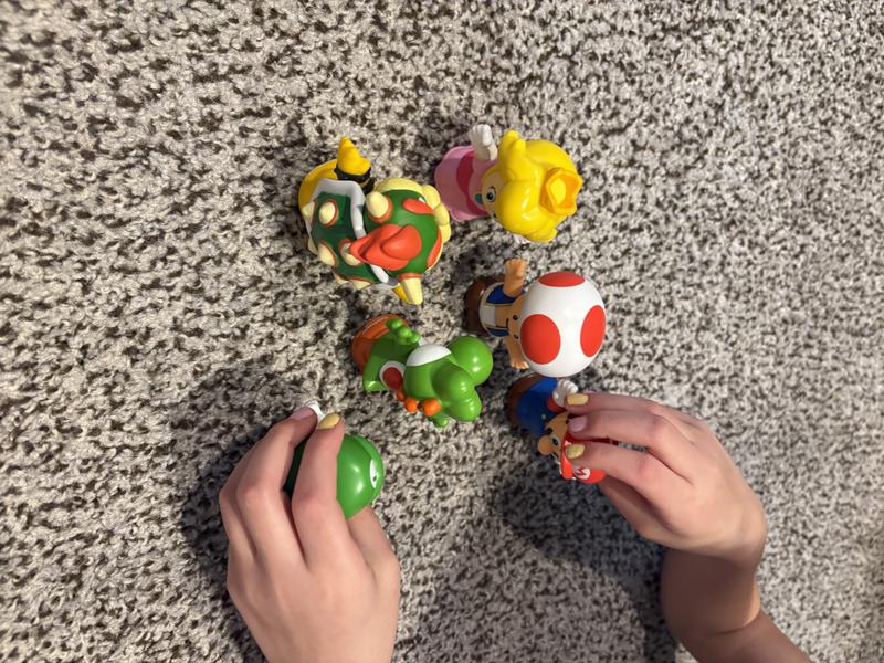 Customer carousel item 6.