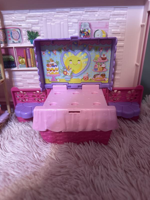 Customer carousel item 3.